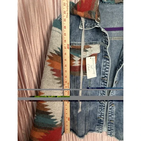 NWT Boho Aztec Blanket Sleeve Denim Jacket Hoodie Women's Size Large Modern - Picture 4 of 9